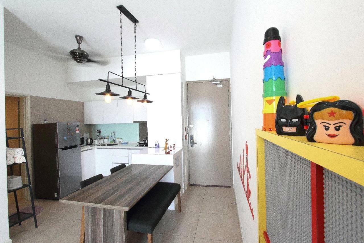 Ferienwohnung Afiniti Residensi Legoland Medini Nusajaya  Exterior foto